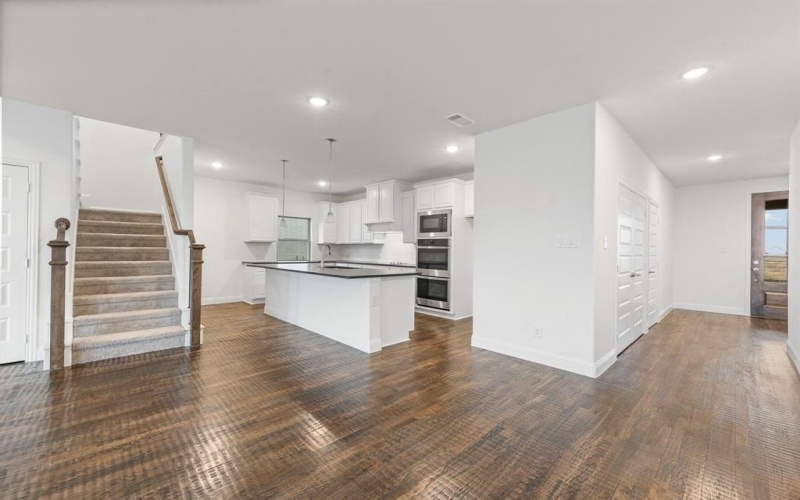 10305 Livestock Avenue, Venus, TX 76084, 5 Bedrooms Bedrooms, ,3 BathroomsBathrooms,Residential,For Sale,10305 Livestock Avenue,0,21044431