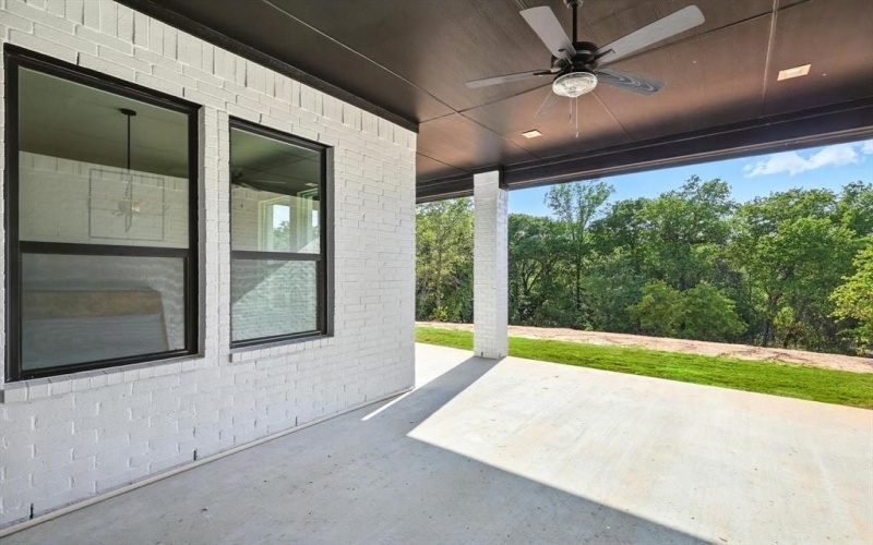 1068 Glenoaks Drive, Weatherford, TX 76088, 6 Bedrooms Bedrooms, ,3 BathroomsBathrooms,Residential,For Sale,1068 Glenoaks Drive,0,21045715