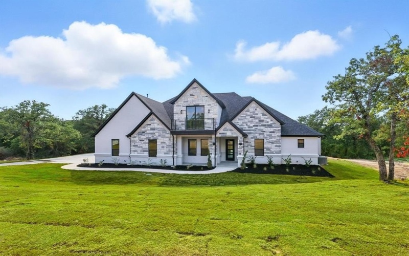 1068 Glenoaks Drive, Weatherford, TX 76088, 6 Bedrooms Bedrooms, ,3 BathroomsBathrooms,Residential,For Sale,1068 Glenoaks Drive,0,21045715