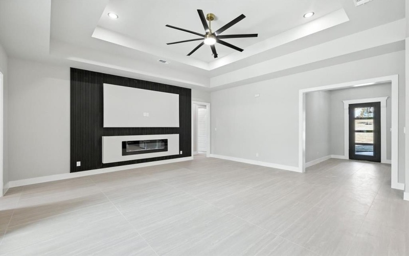1068 Glenoaks Drive, Weatherford, TX 76088, 6 Bedrooms Bedrooms, ,3 BathroomsBathrooms,Residential,For Sale,1068 Glenoaks Drive,0,21045715