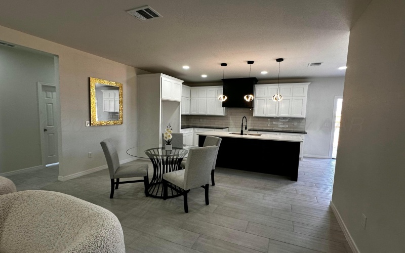 1513 SE 11th Avenue, Amarillo, TX 79102, 3 Habitaciones Habitaciones , ,2 BañosBaños,Residential,En Venta,1513 SE 11th Avenue,0,25-7664