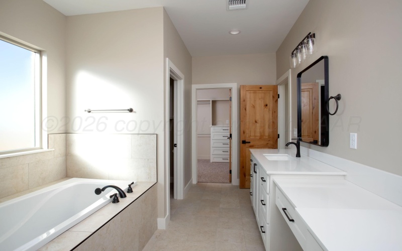 26751 HIX Drive, Canyon, TX 79015, 4 Habitaciones Habitaciones , ,5 BañosBaños,Residential,En Venta,26751 HIX Drive,0,25-7668