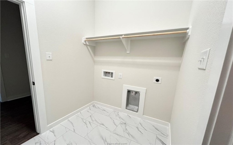 1937 Pinemont View Drive, Bryan, TX 77807, 3 Habitaciones Habitaciones , ,2 BañosBaños,Residential,En Venta,1937 Pinemont View Drive,0,25009544