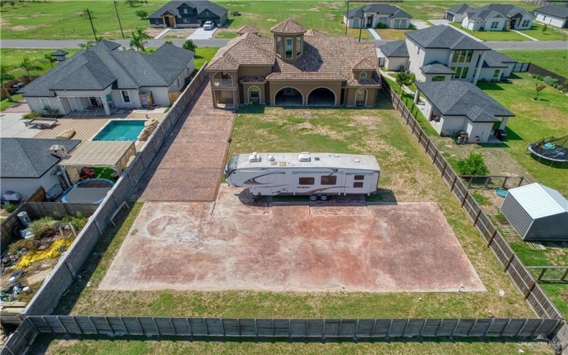 2916 Fletcher Street, Weslaco, TX 78599, 4 Bedrooms Bedrooms, ,5 BathroomsBathrooms,Residential,For Sale,2916 Fletcher Street,0,479687
