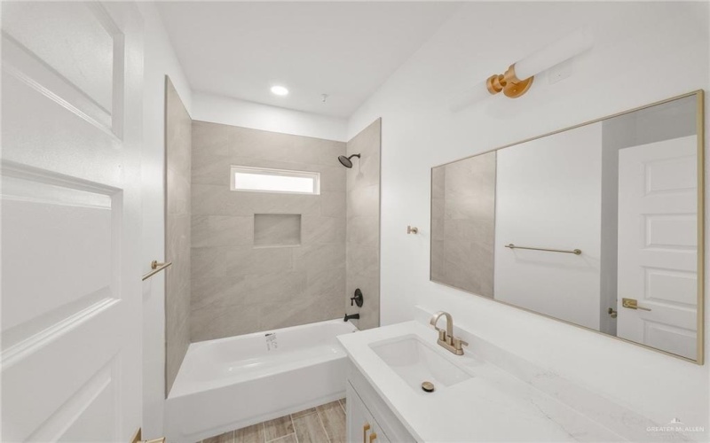 1800 Yellowwood Street, San Juan, TX 78589, 3 Habitaciones Habitaciones , ,2 BañosBaños,Residential,En Venta,1800 Yellowwood Street,0,479958