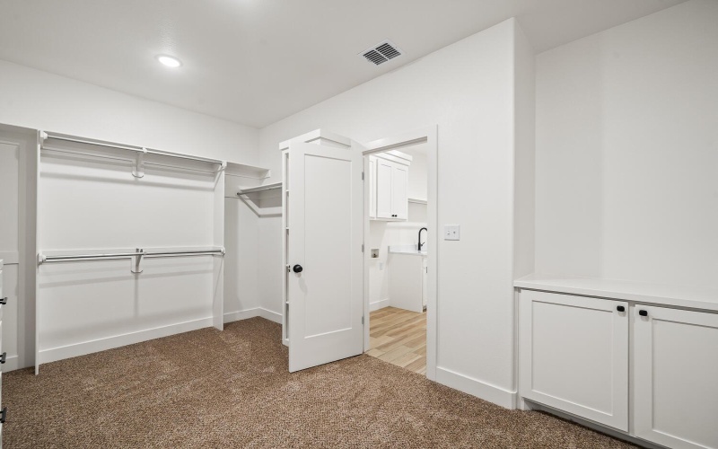 15706 N Farm To Market Rd 179, Shallowater, TX 79363, 3 Habitaciones Habitaciones , ,2 BañosBaños,Residential,En Venta,15706 N Farm To Market Rd 179,0,202559875