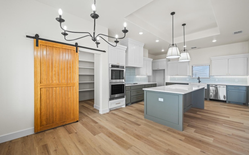 15706 N Farm To Market Rd 179, Shallowater, TX 79363, 3 Habitaciones Habitaciones , ,2 BañosBaños,Residential,En Venta,15706 N Farm To Market Rd 179,0,202559875