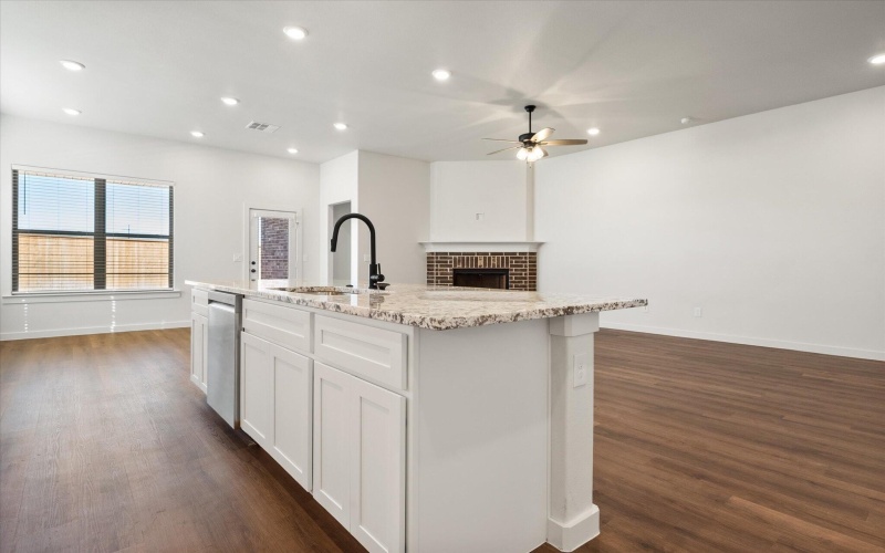 10702 Beaufort Avenue, Lubbock, TX 79424, 4 Bedrooms Bedrooms, ,2 BathroomsBathrooms,Residential,For Sale,10702 Beaufort Avenue,0,202559881