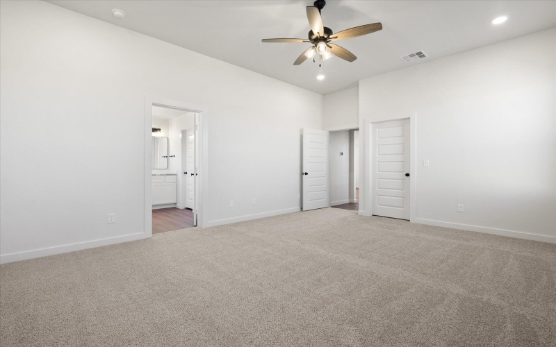 10702 Beaufort Avenue, Lubbock, TX 79424, 4 Bedrooms Bedrooms, ,2 BathroomsBathrooms,Residential,For Sale,10702 Beaufort Avenue,0,202559881