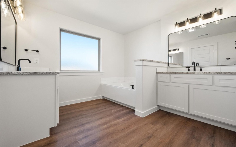 10702 Beaufort Avenue, Lubbock, TX 79424, 4 Bedrooms Bedrooms, ,2 BathroomsBathrooms,Residential,For Sale,10702 Beaufort Avenue,0,202559881