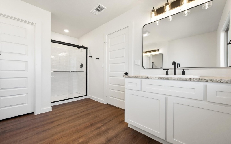 10702 Beaufort Avenue, Lubbock, TX 79424, 4 Bedrooms Bedrooms, ,2 BathroomsBathrooms,Residential,For Sale,10702 Beaufort Avenue,0,202559881