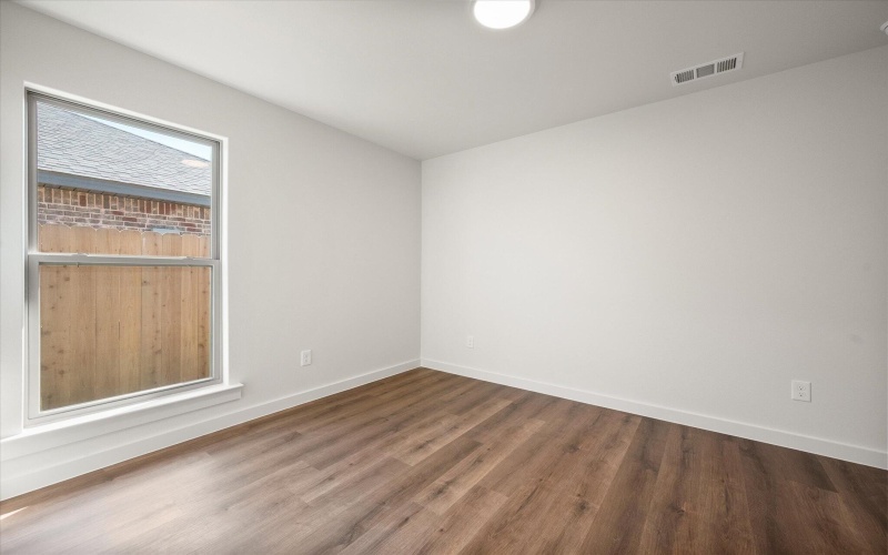 1625 N Clinton Avenue, Lubbock, TX 79416, 4 Bedrooms Bedrooms, ,2 BathroomsBathrooms,Residential,For Sale,1625 N Clinton Avenue,0,202559926
