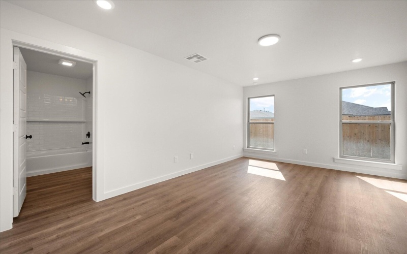 1625 N Clinton Avenue, Lubbock, TX 79416, 4 Bedrooms Bedrooms, ,2 BathroomsBathrooms,Residential,For Sale,1625 N Clinton Avenue,0,202559926