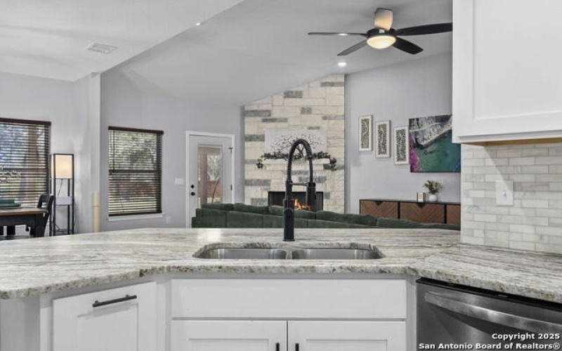 275 County Road 6866, Natalia, TX 78059, 4 Habitaciones Habitaciones , ,3 BañosBaños,Residential,En Venta,275 County Road 6866,0,1897525