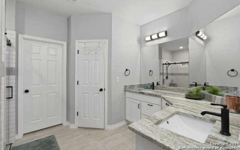 275 County Road 6866, Natalia, TX 78059, 4 Habitaciones Habitaciones , ,3 BañosBaños,Residential,En Venta,275 County Road 6866,0,1897525