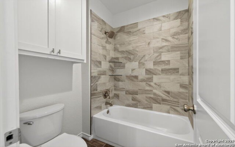 169 Longwood, New Braunfels, TX 78132, 4 Habitaciones Habitaciones , ,3 BañosBaños,Residential,En Venta,169 Longwood,0,1897674
