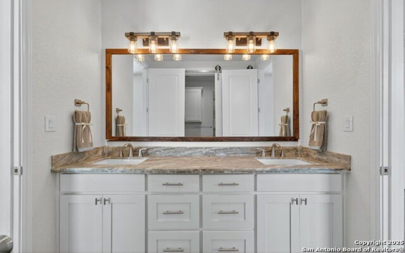 169 Longwood, New Braunfels, TX 78132, 4 Habitaciones Habitaciones , ,3 BañosBaños,Residential,En Venta,169 Longwood,0,1897674
