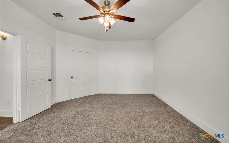 1936 Ember Drive, Temple, TX 76502, 3 Bedrooms Bedrooms, ,2 BathroomsBathrooms,Residential,For Sale,1936 Ember Drive,0,591545