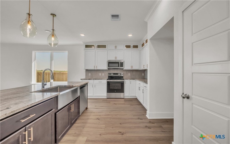 1936 Ember Drive, Temple, TX 76502, 3 Bedrooms Bedrooms, ,2 BathroomsBathrooms,Residential,For Sale,1936 Ember Drive,0,591545