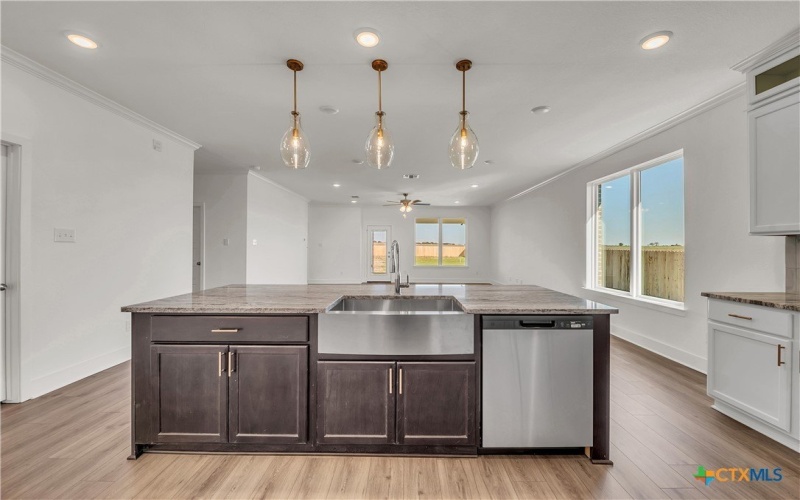 1936 Ember Drive, Temple, TX 76502, 3 Bedrooms Bedrooms, ,2 BathroomsBathrooms,Residential,For Sale,1936 Ember Drive,0,591545