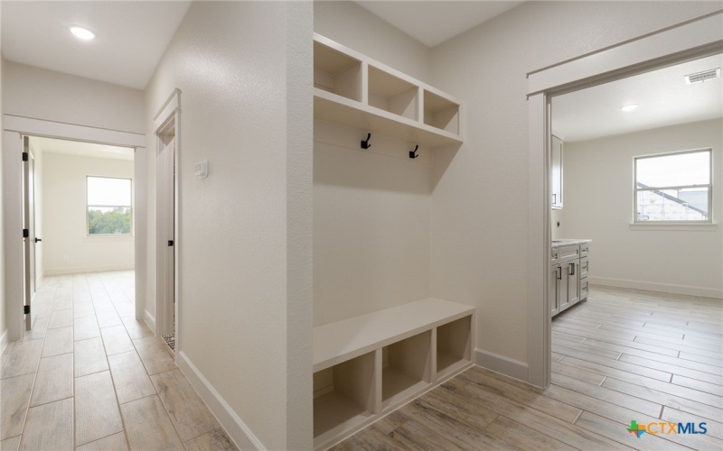 11139 Golden Eagle Avenue, Salado, TX 76571, 4 Bedrooms Bedrooms, ,2 BathroomsBathrooms,Residential,For Sale,11139 Golden Eagle Avenue,0,591610