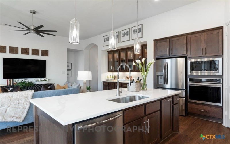 406 Cleveland Way, New Braunfels, TX 78130, 4 Bedrooms Bedrooms, ,3 BathroomsBathrooms,Residential,For Sale,406 Cleveland Way,0,591618