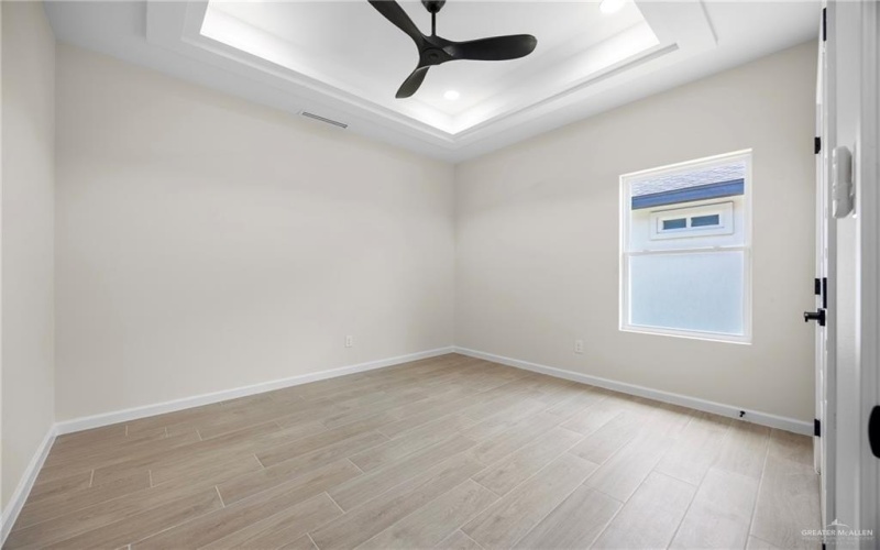 2736 E Pecos Road, Edinburg, TX 78542, 3 Bedrooms Bedrooms, ,2 BathroomsBathrooms,Residential,For Sale,2736 E Pecos Road,0,480020