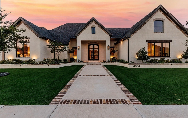 4004 104th Street, Lubbock, TX 79423, 4 Bedrooms Bedrooms, ,5 BathroomsBathrooms,Residential,For Sale,4004 104th Street,0,202559890