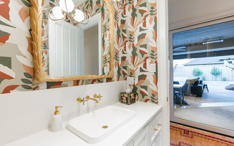 4004 104th Street, Lubbock, TX 79423, 4 Bedrooms Bedrooms, ,5 BathroomsBathrooms,Residential,For Sale,4004 104th Street,0,202559890