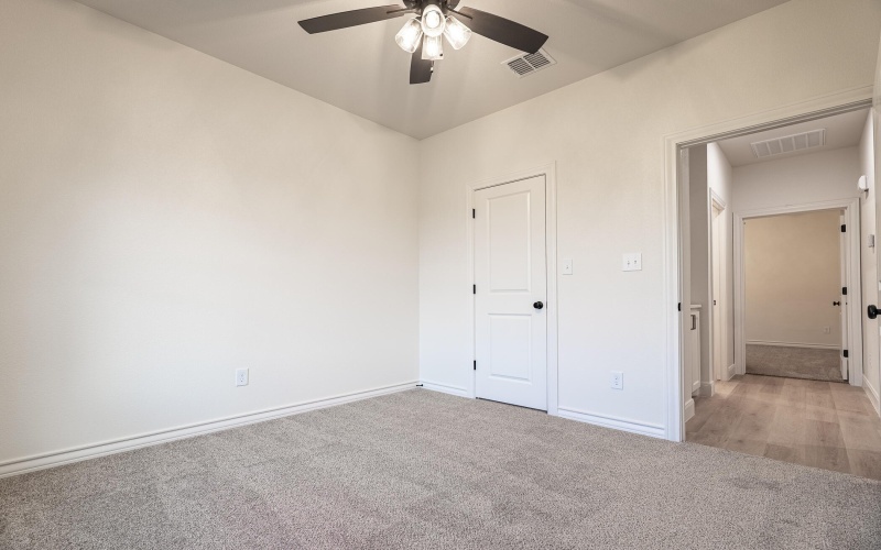 615 E 14th Street, Wolfforth, TX 79382, 3 Habitaciones Habitaciones , ,2 BañosBaños,Residential,En Venta,615 E 14th Street,0,202559939
