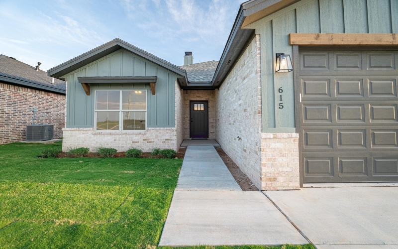 615 E 14th Street, Wolfforth, TX 79382, 3 Habitaciones Habitaciones , ,2 BañosBaños,Residential,En Venta,615 E 14th Street,0,202559939