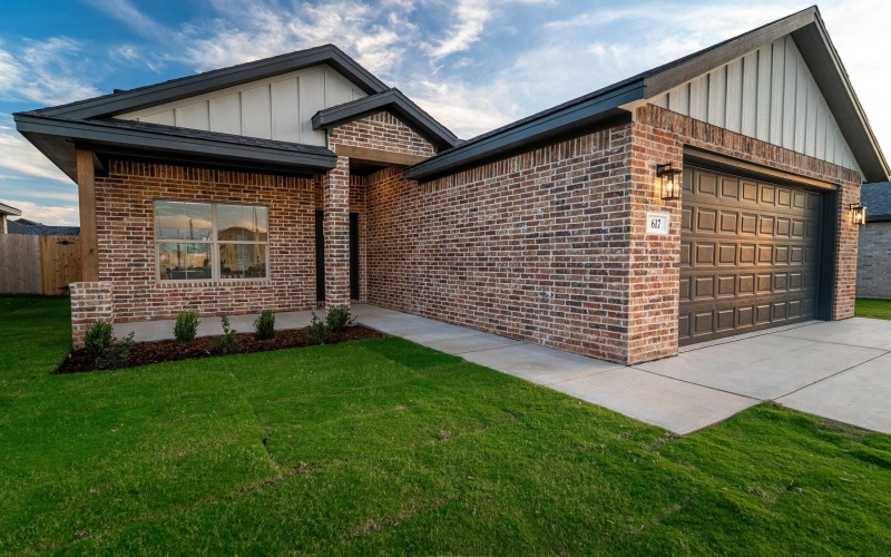 617 E 14th Street, Wolfforth, TX 79382, 3 Bedrooms Bedrooms, ,2 BathroomsBathrooms,Residential,For Sale,617 E 14th Street,0,202559943