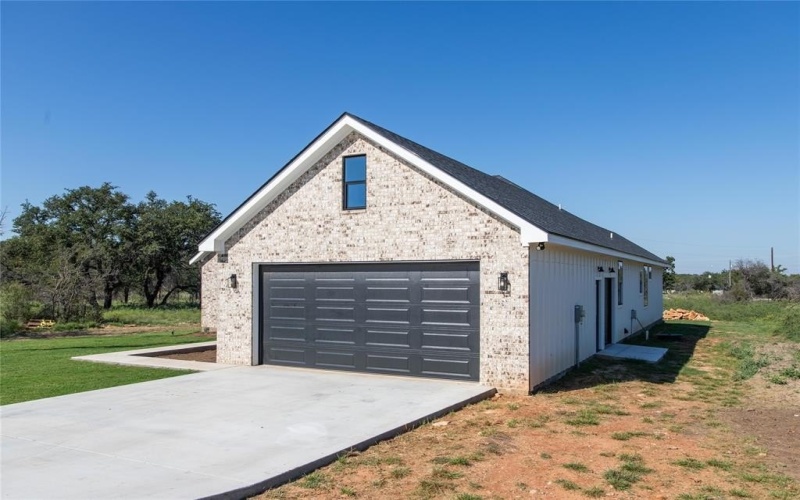 7702 Feather Bay Blvd Boulevard, Brownwood, TX 76801, 3 Bedrooms Bedrooms, ,2 BathroomsBathrooms,Residential,For Sale,7702 Feather Bay Blvd Boulevard,0,20828671