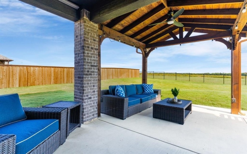 2504 Silo Lane, Van Alstyne, TX 75495, 4 Habitaciones Habitaciones , ,3 BañosBaños,Residential,En Venta,2504 Silo Lane,0,21045453