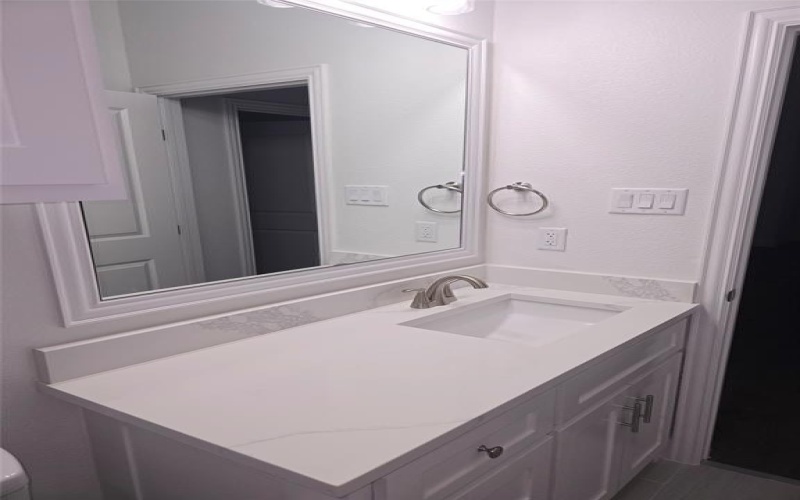 5812 Oakdale Drive, Fort Worth, TX 76119, 3 Bedrooms Bedrooms, ,2 BathroomsBathrooms,Residential,For Sale,5812 Oakdale Drive,0,21047914