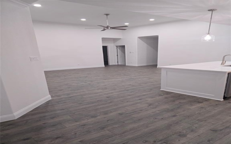 5812 Oakdale Drive, Fort Worth, TX 76119, 3 Bedrooms Bedrooms, ,2 BathroomsBathrooms,Residential,For Sale,5812 Oakdale Drive,0,21047914