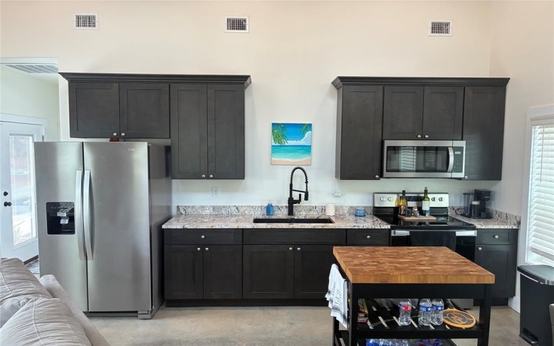 1617 W Terrace Boulevard, Rockport, TX 78382, ,Residential,En Venta,1617 W Terrace Boulevard,0,21048520