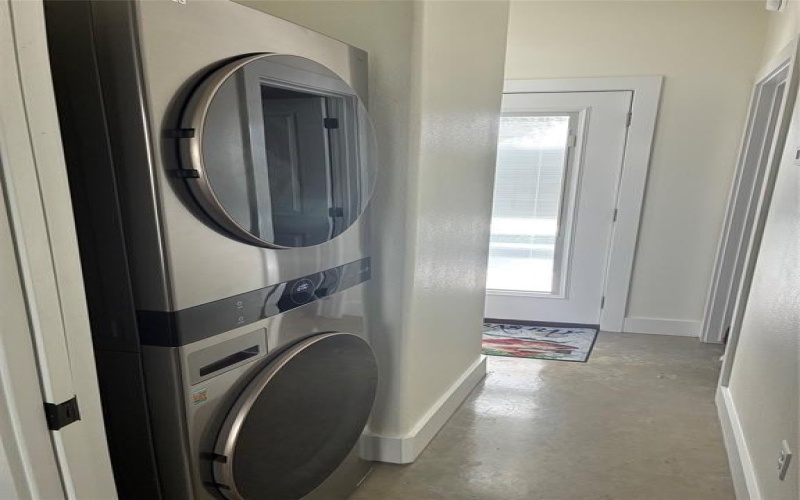 1617 W Terrace Boulevard, Rockport, TX 78382, ,Residential,En Venta,1617 W Terrace Boulevard,0,21048520
