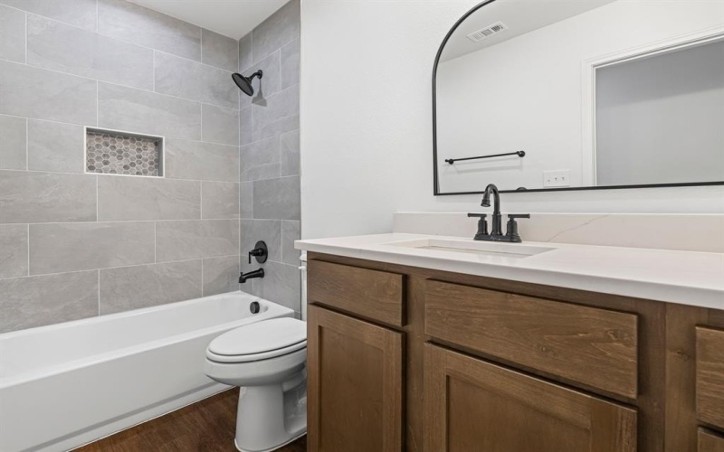 2208 Mill Street, Greenville, TX 75401, 3 Bedrooms Bedrooms, ,2 BathroomsBathrooms,Residential,For Sale,2208 Mill Street,0,21048641