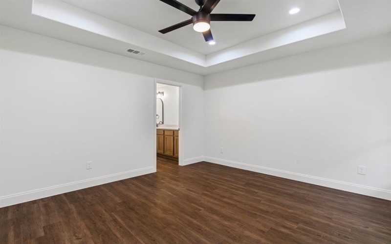 2208 Mill Street, Greenville, TX 75401, 3 Bedrooms Bedrooms, ,2 BathroomsBathrooms,Residential,For Sale,2208 Mill Street,0,21048641