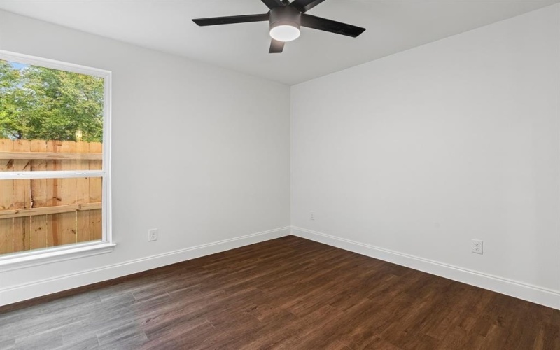 2208 Mill Street, Greenville, TX 75401, 3 Bedrooms Bedrooms, ,2 BathroomsBathrooms,Residential,For Sale,2208 Mill Street,0,21048641