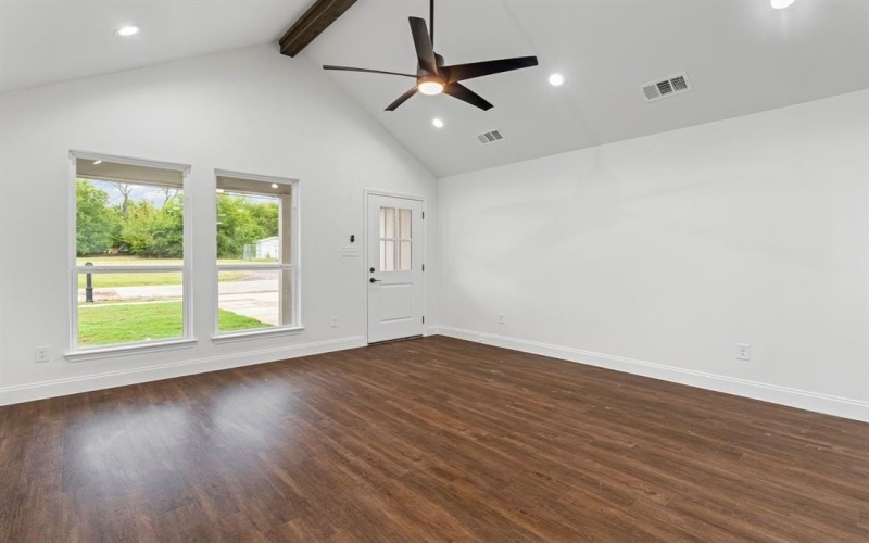 2208 Mill Street, Greenville, TX 75401, 3 Bedrooms Bedrooms, ,2 BathroomsBathrooms,Residential,For Sale,2208 Mill Street,0,21048641