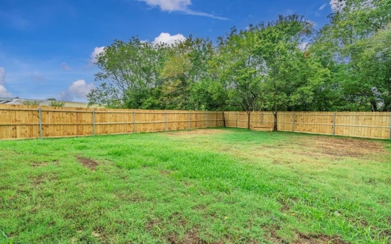 2208 Mill Street, Greenville, TX 75401, 3 Bedrooms Bedrooms, ,2 BathroomsBathrooms,Residential,For Sale,2208 Mill Street,0,21048641