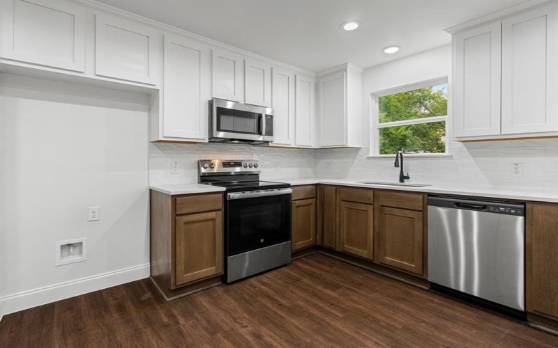 2208 Mill Street, Greenville, TX 75401, 3 Bedrooms Bedrooms, ,2 BathroomsBathrooms,Residential,For Sale,2208 Mill Street,0,21048641