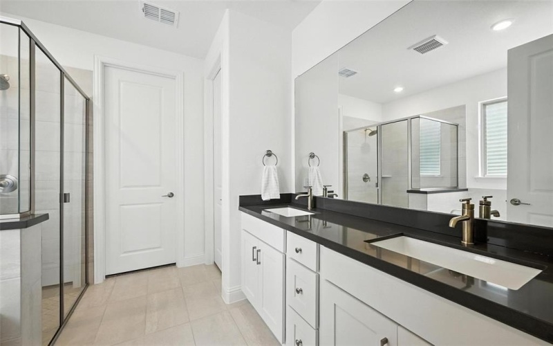 447 Holly Road, Lakewood Village, TX 75068, 4 Habitaciones Habitaciones , ,2 BañosBaños,Residential,En Venta,447 Holly Road,0,21049028
