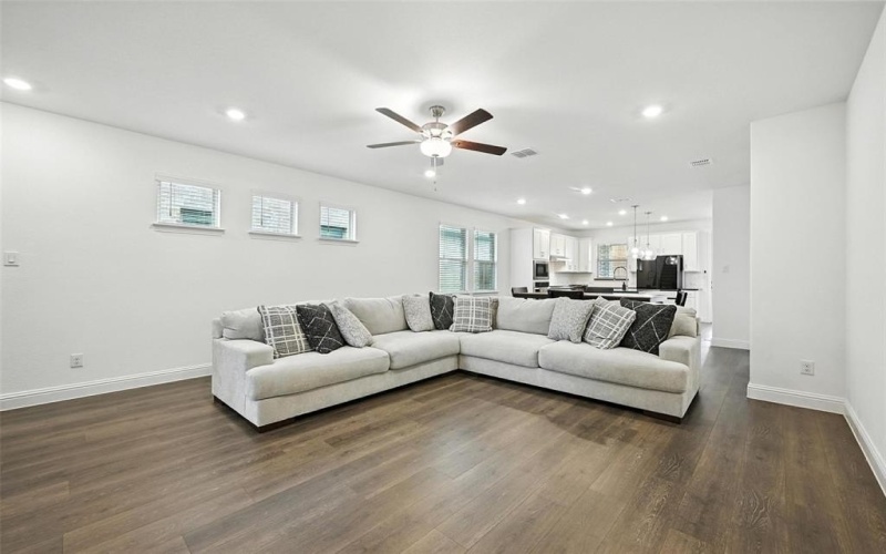 447 Holly Road, Lakewood Village, TX 75068, 4 Habitaciones Habitaciones , ,2 BañosBaños,Residential,En Venta,447 Holly Road,0,21049028
