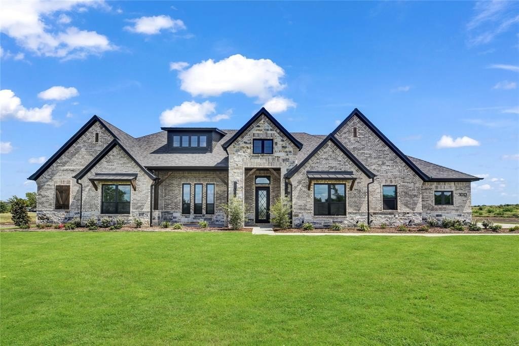 3013 Summit Drive, Aledo, TX 76008, 4 Bedrooms Bedrooms, ,3 BathroomsBathrooms,Residential,For Sale,3013 Summit Drive,0,21049386