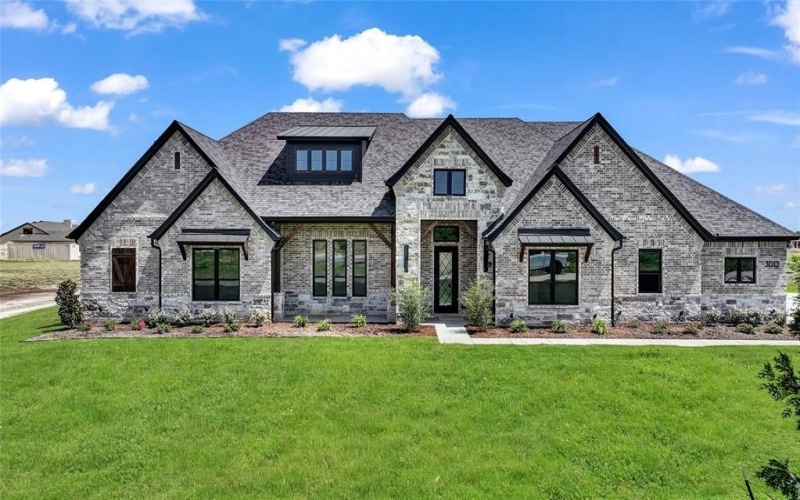 3013 Summit Drive, Aledo, TX 76008, 4 Bedrooms Bedrooms, ,3 BathroomsBathrooms,Residential,For Sale,3013 Summit Drive,0,21049386