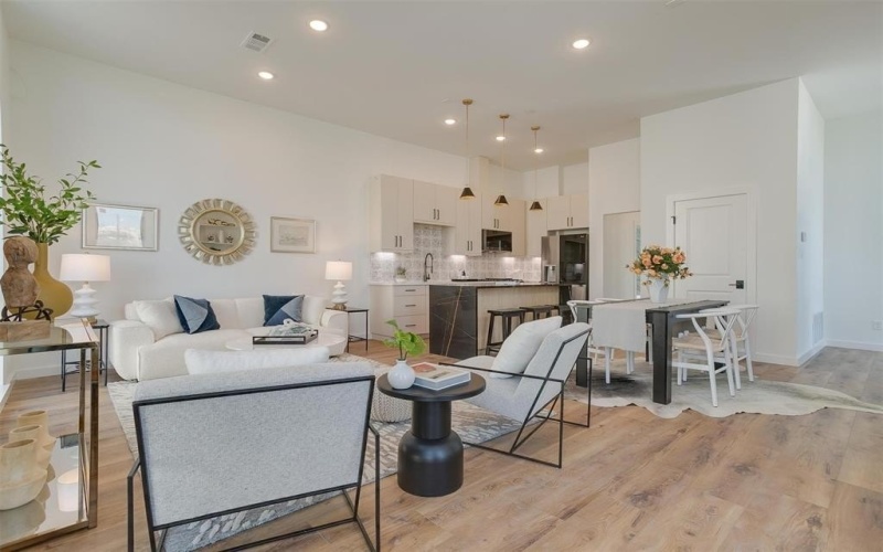 445 W Morphy Street, Fort Worth, TX 76104, 3 Habitaciones Habitaciones , ,3 BañosBaños,Residential,En Venta,445 W Morphy Street,0,21049455
