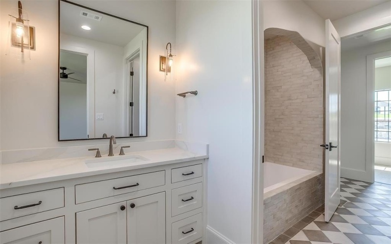 7804 VERN HILLS Drive, Fort Worth, TX 76126, 4 Bedrooms Bedrooms, ,5 BathroomsBathrooms,Residential,For Sale,7804 VERN HILLS Drive,0,21049749